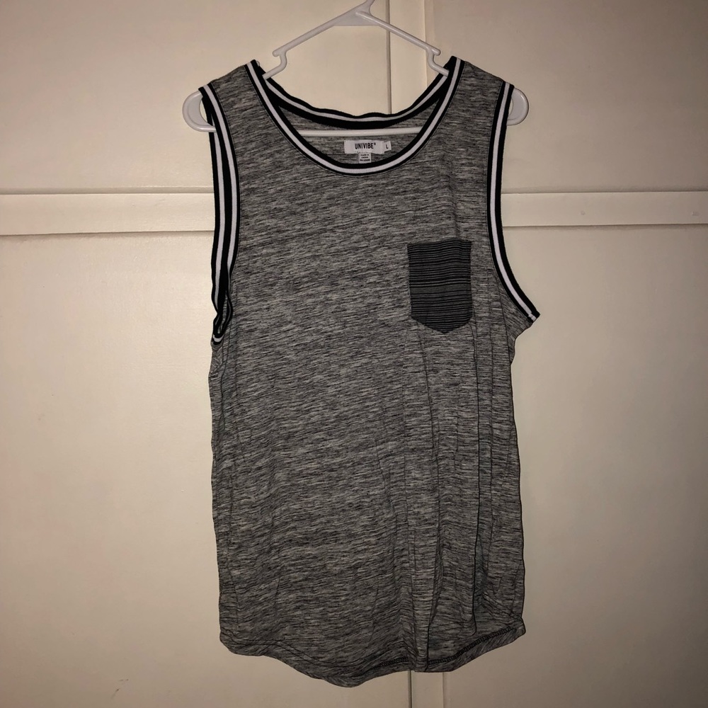 Tank top— muscle tank